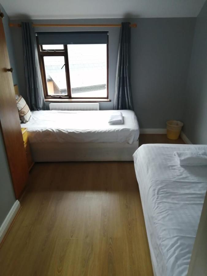 An File Economy Rooms Westport Extérieur photo