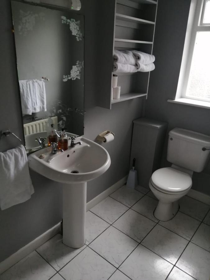 An File Economy Rooms Westport Extérieur photo